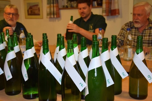 Eppingen: 21-jähriger Student hat besten Most in Richen produziert