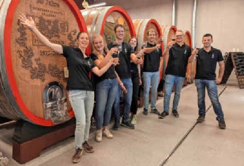 Jungwinzergruppe Triebwerk gewinnt den Jungwinzer-Preis 2024