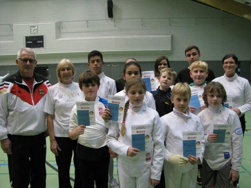 Prüfung bestanden im Fechtsport