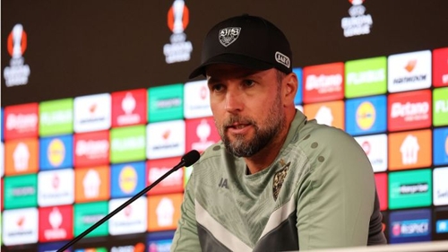 VfB-Torwart Seimen und TV-Experte Babbel