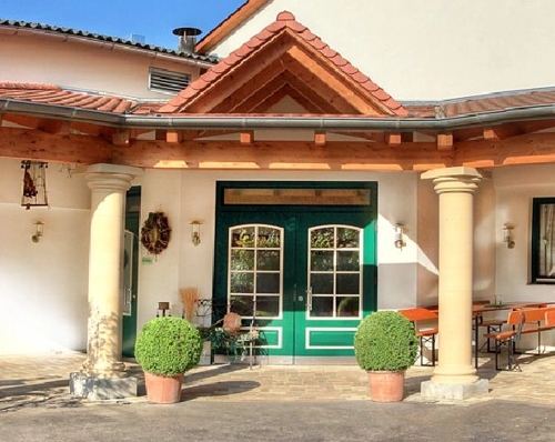 Qualitätsweine aus dem Weingut Waldbüsser GbR in Steinheim an der Murr