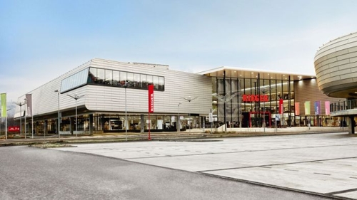 Workshops, Wein und Cocktails bei Möbel Rieger in Esslingen