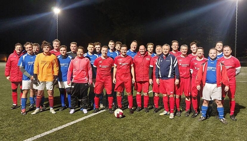 Stimme-Fußballer schlagen Bürgermeister-Auswahl