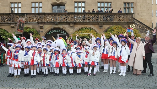 Faschingsauftakt in Heilbronn: Traditionelle Speisen und Getränke