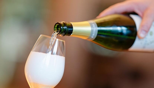 Sektkonsum sinkt: 10 Gläser weniger pro Kopf