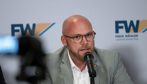 Bayern fordert Klarnamenpflicht in sozialen Medien zur Bekämpfung von Online-Beleidigungen