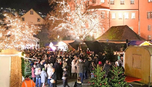 Advent am Schloss in Künzelsau: Glühwein und Wein im Fokus