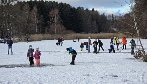 Betreten von Eisflächen in Heilbronn verboten: Warum die Seen gefährlich sind