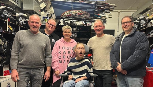 Eishockey-Benefizspiel der HEC Eisbären: Sport trifft auf Wohltätigkeit