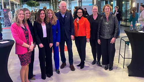 Bildung als Garant für Unabhängigkeit: Diskussion in Heilbronn