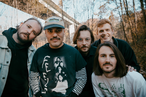 Klangvorhang47 // Live: Fomies // Support: Bongladen
